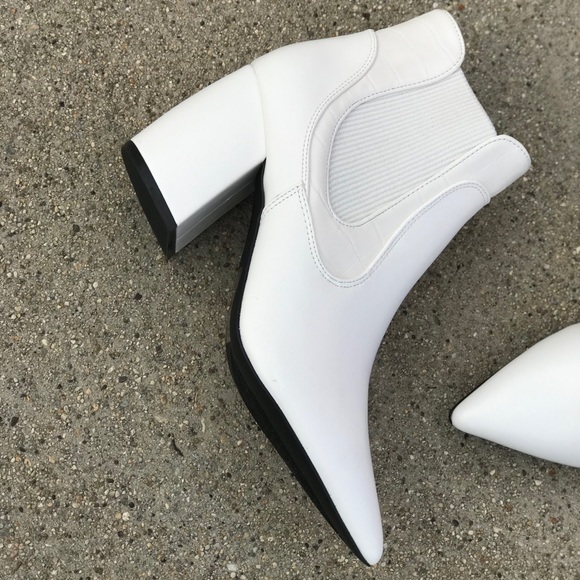 Qupid White Pointed Toe Ankle Block Heel Bootie - Picture 5 of 8